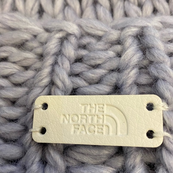 The North Face City Coziest Beanie new for 2021 - Picture 2 of 11